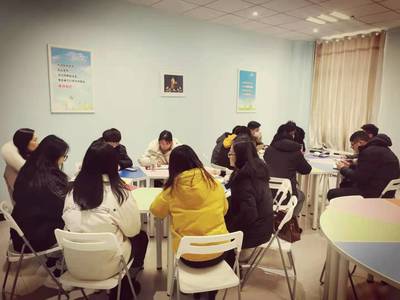 筑牢心理防線，守護(hù)學(xué)子心靈 校心理健康教育中心召開疫情防控期間心理健康工作會(huì)議